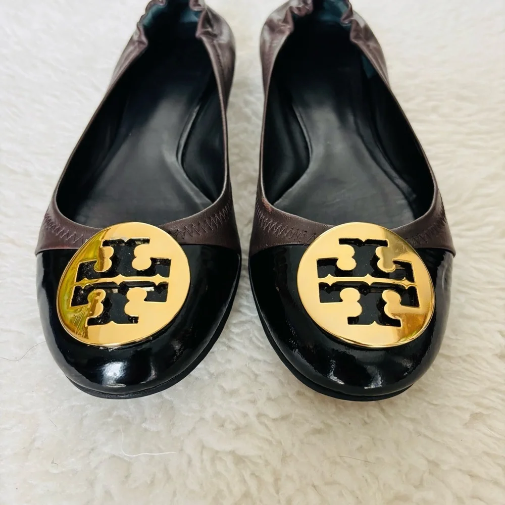 Tory Burch Reva 2 tone Black Patent Brown Leather Logo Flat Shoes size 7.5 M